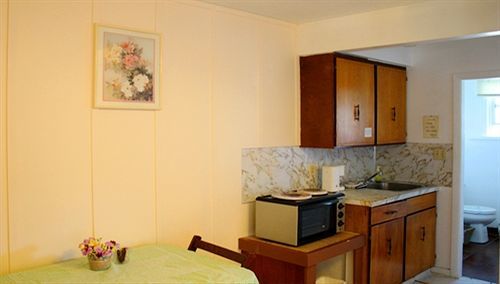 Cozy Court Motel Сечелт Екстер'єр фото