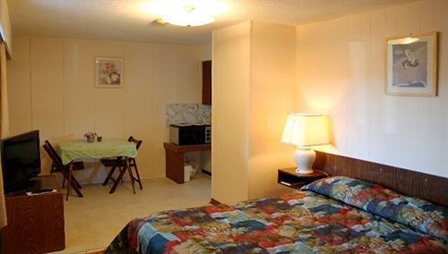 Cozy Court Motel Сечелт Екстер'єр фото